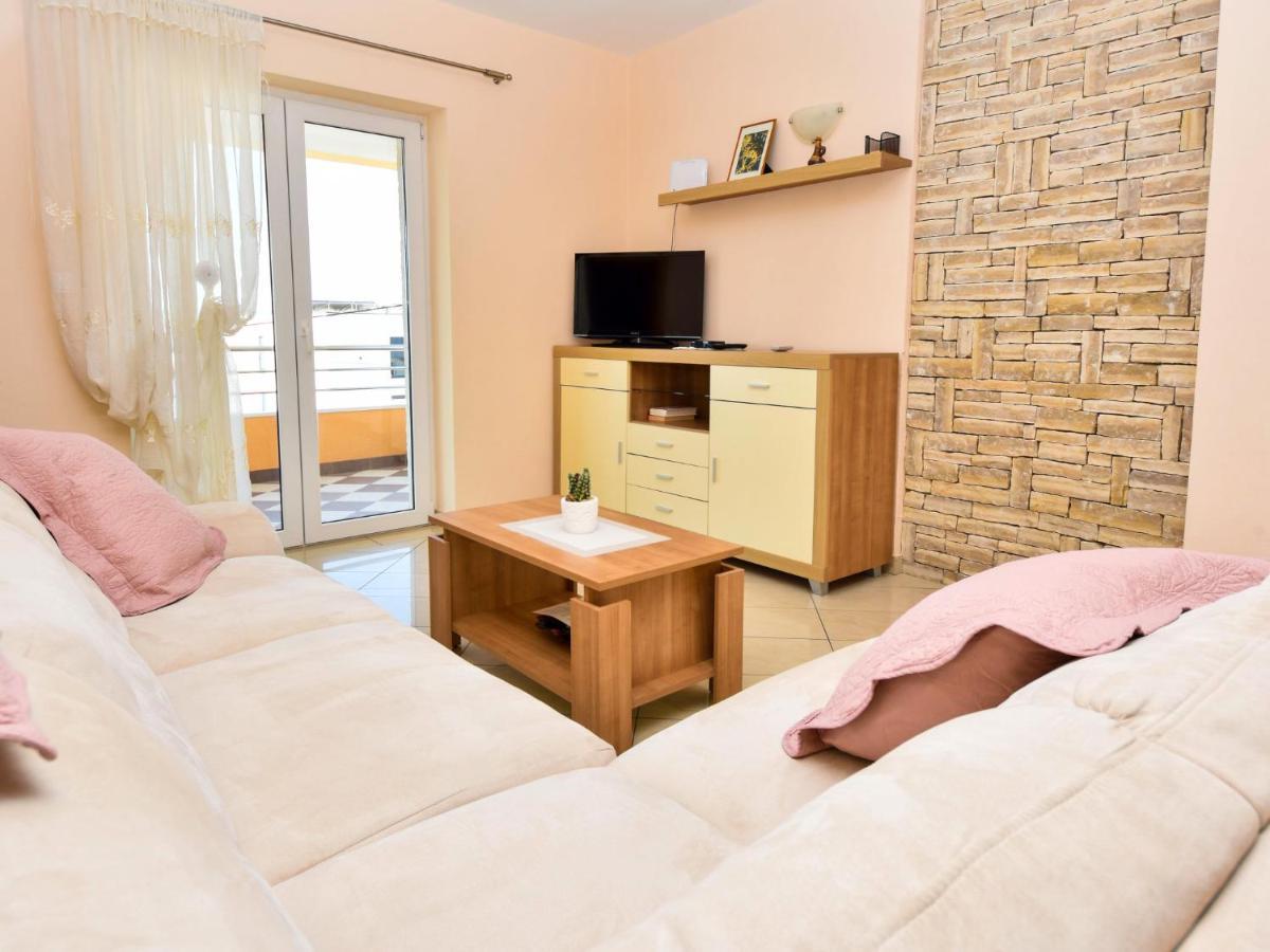 Apartment Tanja By Interhome Maslenica Eksteriør billede